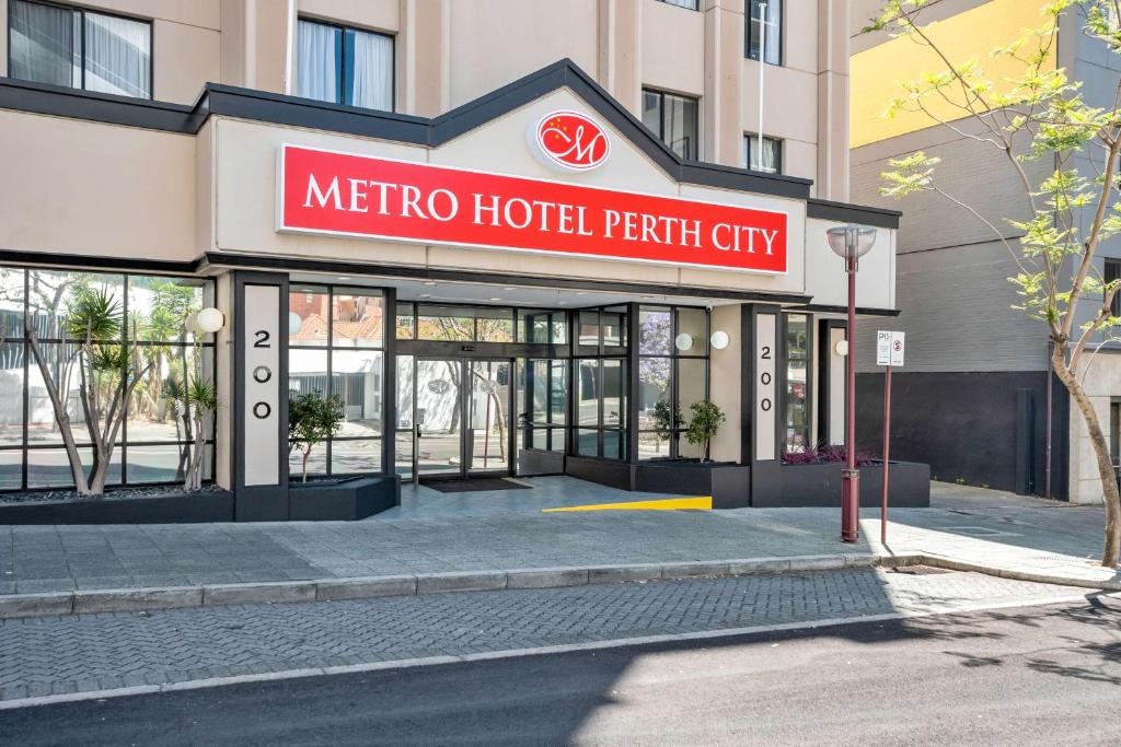 Metro Hotel Perth City - Best Business Hotels in Perth