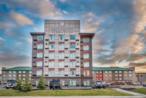 Sandman Signature Calgary Airport Hotel - Best Hotels with Airport Shuttle Service in Calgary