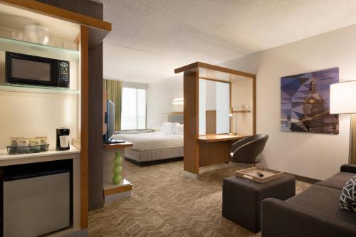 SpringHill Suites Ewing Township Princeton South - Best Hotels with Airport Shuttle Service in New Jersey