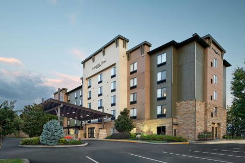 SpringHill Suites Pigeon Forge - Best Hotels with Free Breakfast in Pigeon Forge, TN