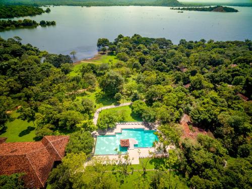 Amaya Lake Dambulla - Best Hotels in Dambulla