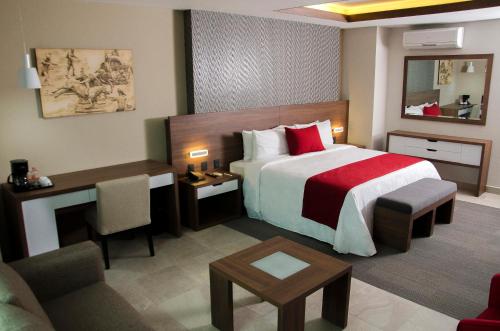 Hotel 5 de Mayo - Best Hotels with Free Breakfast in Puebla