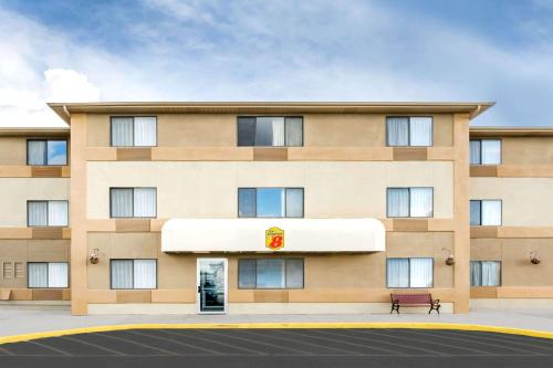 hotels with suites in Beaver