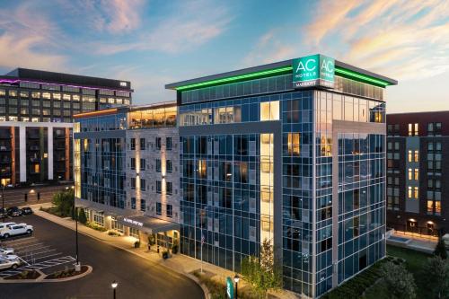 AC Hotel by Marriott Minneapolis West End - Best Parking Hotels in Minneapolis - St. Paul, MN