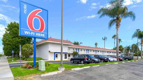 Motel 6-Costa Mesa, CA - Best Parking Hotels in Costa Mesa, CA