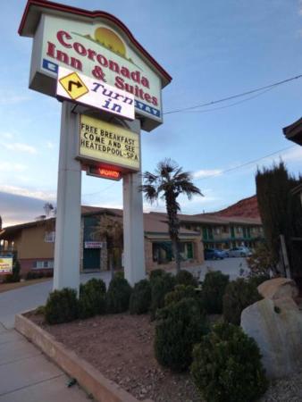 Coronada Inn & Suites - Best Pool Hotels in St. George, UT