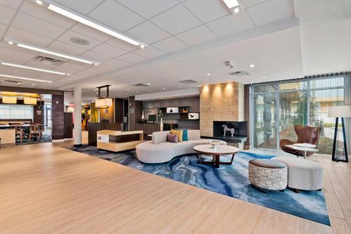 Fairfield Inn & Suites by Marriott St Petersburg North - Best Parking Hotels in St. Petersburg, FL