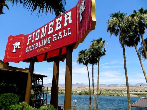 The New Pioneer - Best Hotels in Laughlin, NV