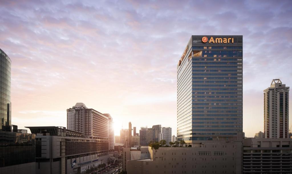 Amari Bangkok - Bangkok Hotels with Pools