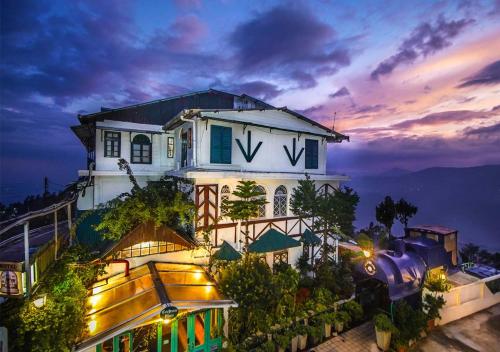 Cochrane Place By Teesta Hotels - Best Hotels in West Bengal