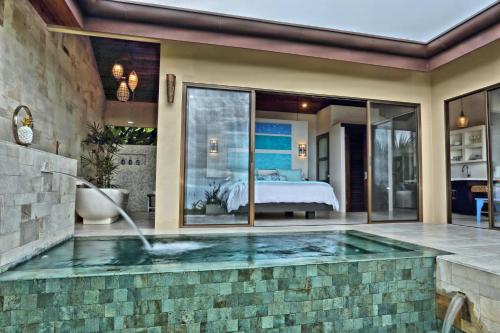Golden Pineapple Villas-Adults Only