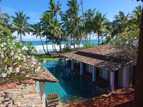 Era Beach - Best Hotels in Talpe