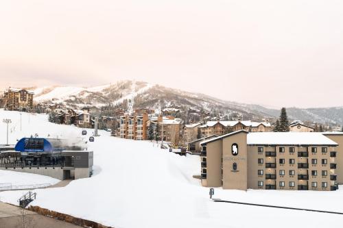 Gravity Haus Steamboat - Ski Hotels in Colorado