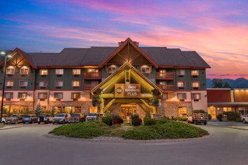 Best Western Plus Fernie Mountain Lodge - Best Hotels in Fernie