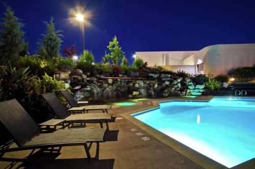 DoubleTree by Hilton Pleasanton at The Club - Best Hilton Worldwide Hotels in California