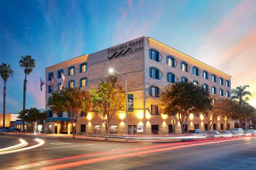 Empress Hotel La Jolla - Best Hotels with Free Breakfast in La Jolla, CA