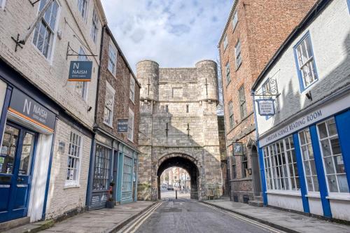 The Fat Badger - Central Hotels in York