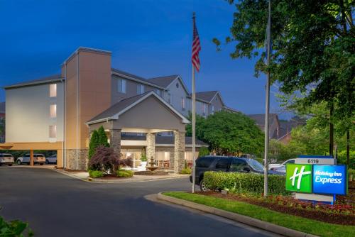 Holiday Inn Express Chapel Hill by IHG - Best Hotels in Chapel Hill, NC