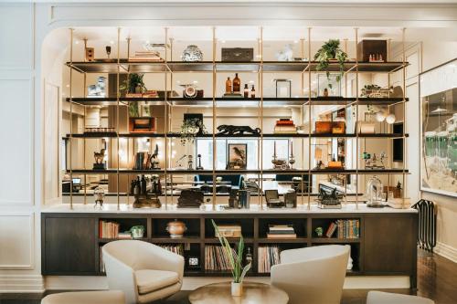 Renaissance Saint Elm Dallas Downtown Hotel - Best Hotels near Criswell College, TX
