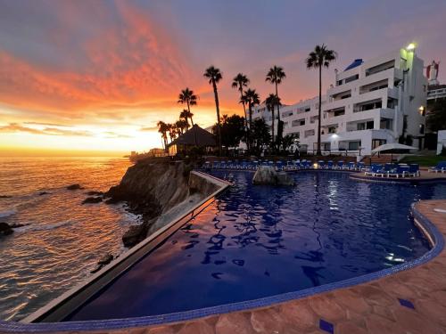 Las Rocas Resort & Spa - Best Hotels with Free Breakfast in Baja California
