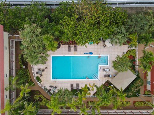La Costa Beach Club by Capital Vacations