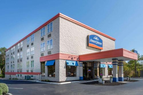 Howard Johnson by Wyndham Portsmouth - Best Hotels in Portsmouth, New Hampshire, NH