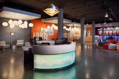 Aloft Seattle Sea-Tac Airport - Best Parking Hotels in SeaTac, WA