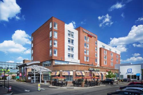 SpringHill Suites by Marriott Pittsburgh Bakery Square - Best Hotels with Free Breakfast in Pittsburgh, PA