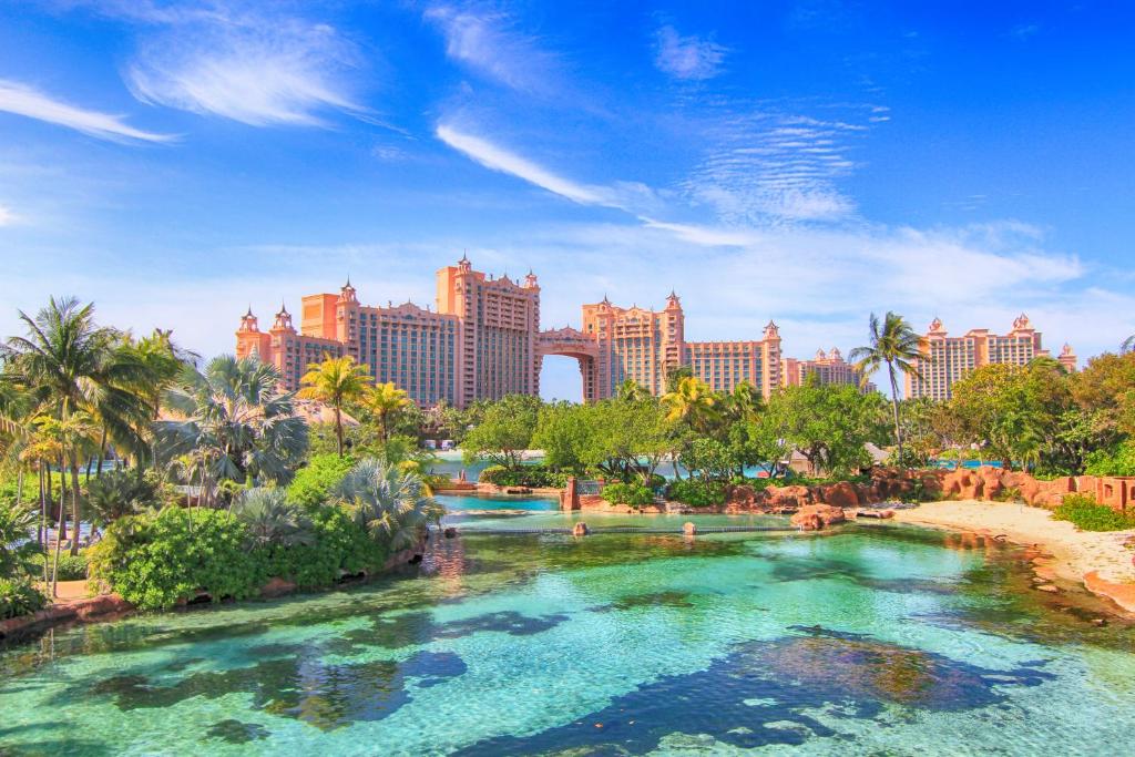 The Royal at Atlantis - Best Pool Hotels in Bahamas