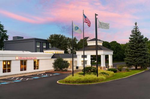 Hilton Garden Inn Boston-Burlington - Best Parking Hotels in Boston, MA