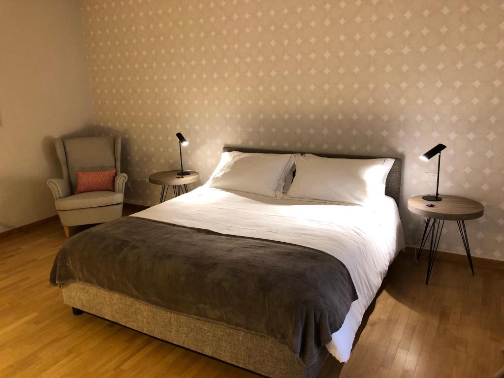 200 ROOMS & TERRACE - Best Hotels in Bari