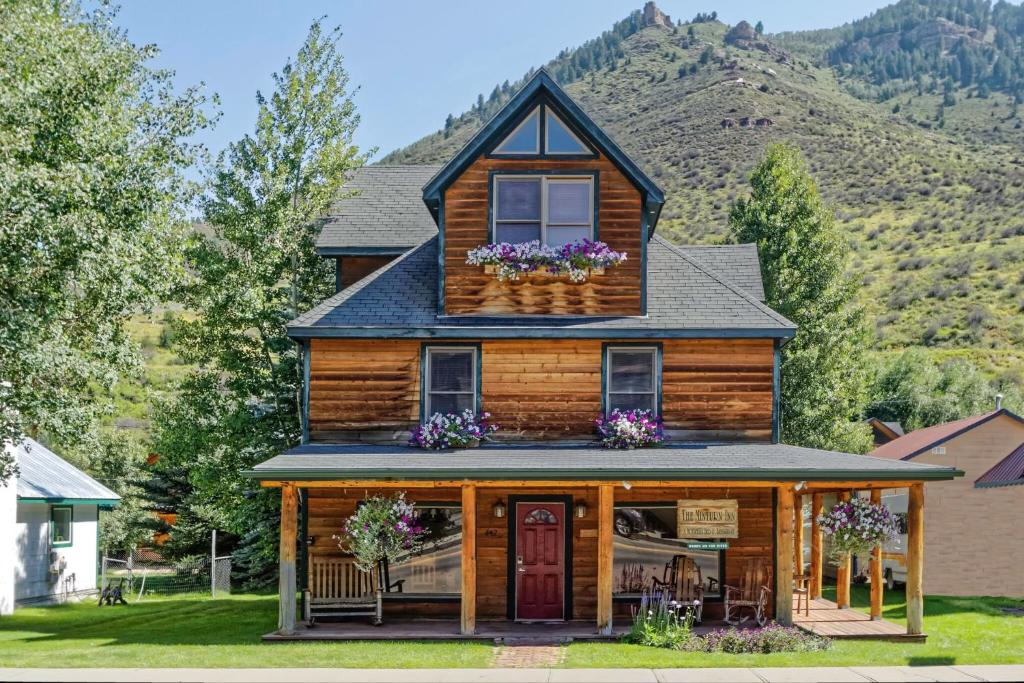 Minturn Inn - Ski Hotels in Colorado