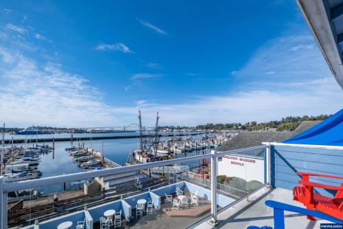 The Landing at Newport Condominium Hotel - Best Business Hotels in Newport, OR
