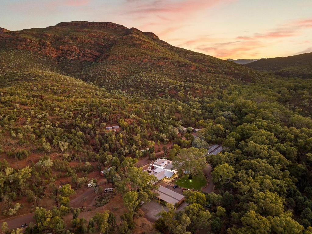 Discovery Resorts - Wilpena Pound - Best Hotels in South Australia