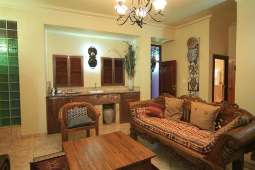 AmmaZulu African Palace