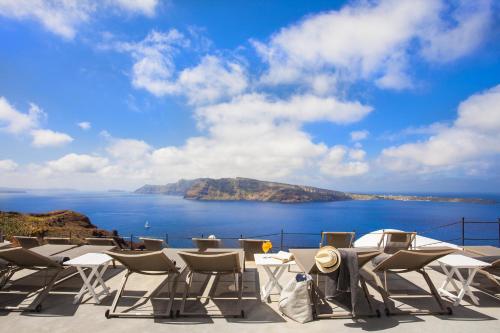 Esperas - Top Santorini Beach Hotels