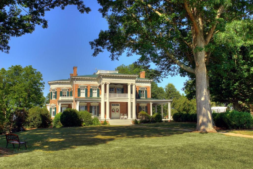 Rockwood Manor Bed & Breakfast - Best Hotels in Virginia