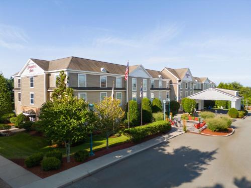 Hampton Inn South Kingstown - Newport Area - Best Pool Hotels in Rhode Island