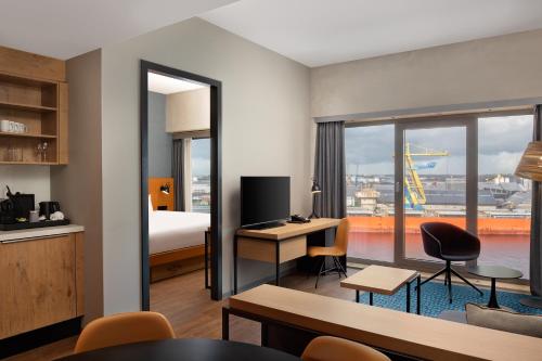 Residence Inn by Marriott Amsterdam Houthavens - Best Hotels with Free Breakfast in Amsterdam