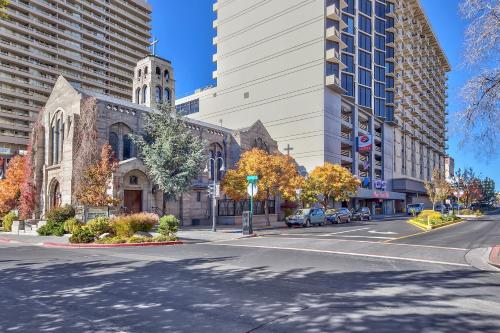 Plaza Resort Club Reno - Best Business Hotels in Reno, NV