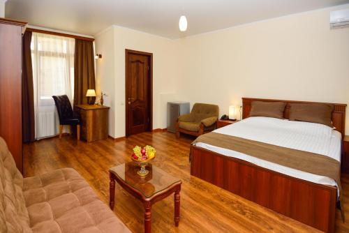 Hotel British House