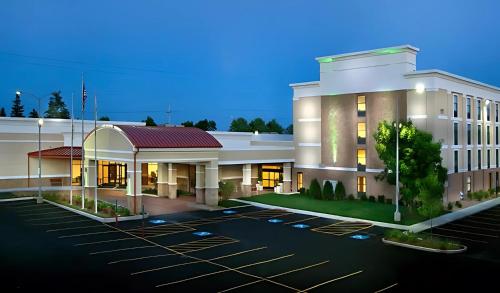 Holiday Inn Chicago North - Gurnee, an IHG Hotel