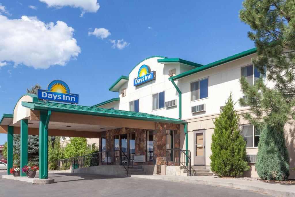 Days Inn by Wyndham Missoula Airport - Best Hotels in Missoula, MT