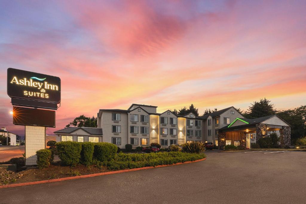 The Ashley Inn & Suites - Best Hotels in Lincoln City, OR