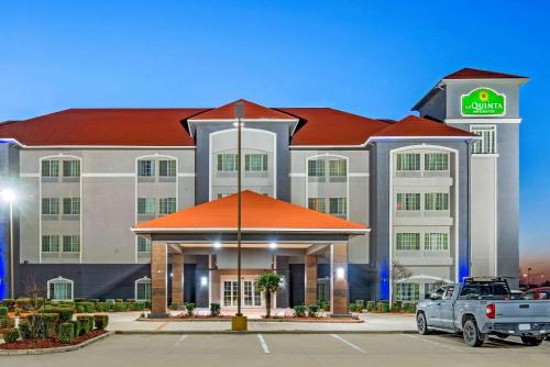 La Quinta by Wyndham Gainesville - Best Hotels with Free Breakfast in Gainesville, FL
