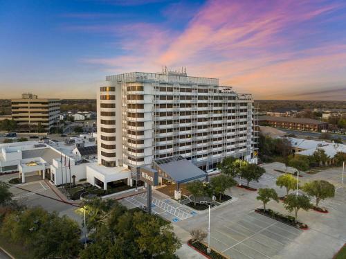 Hilton College Station & Conference Center - Best Hotels with Free Breakfast in College Station, TX