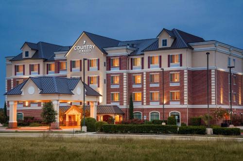 Country Inn & Suites by Radisson, College Station, TX - Best Hotels with Free Breakfast in College Station, TX