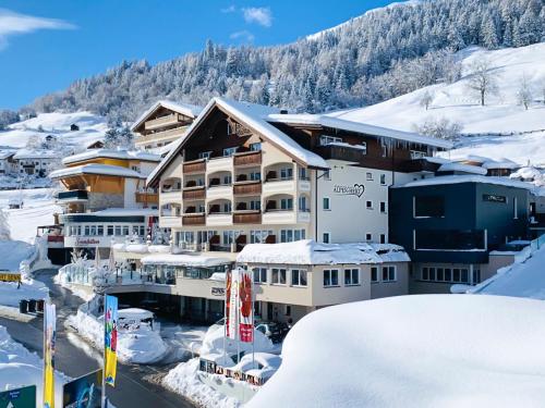 Alpen-Herz Romantik & Spa - Adults Only - Best Parking Hotels in Austria