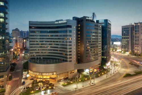 Seoul Riviera Hotel - Best Pool Hotels in Seoul