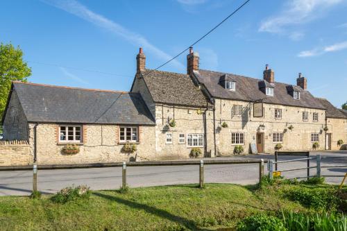 The Lion Bicester - Best Hotels in Oxfordshire